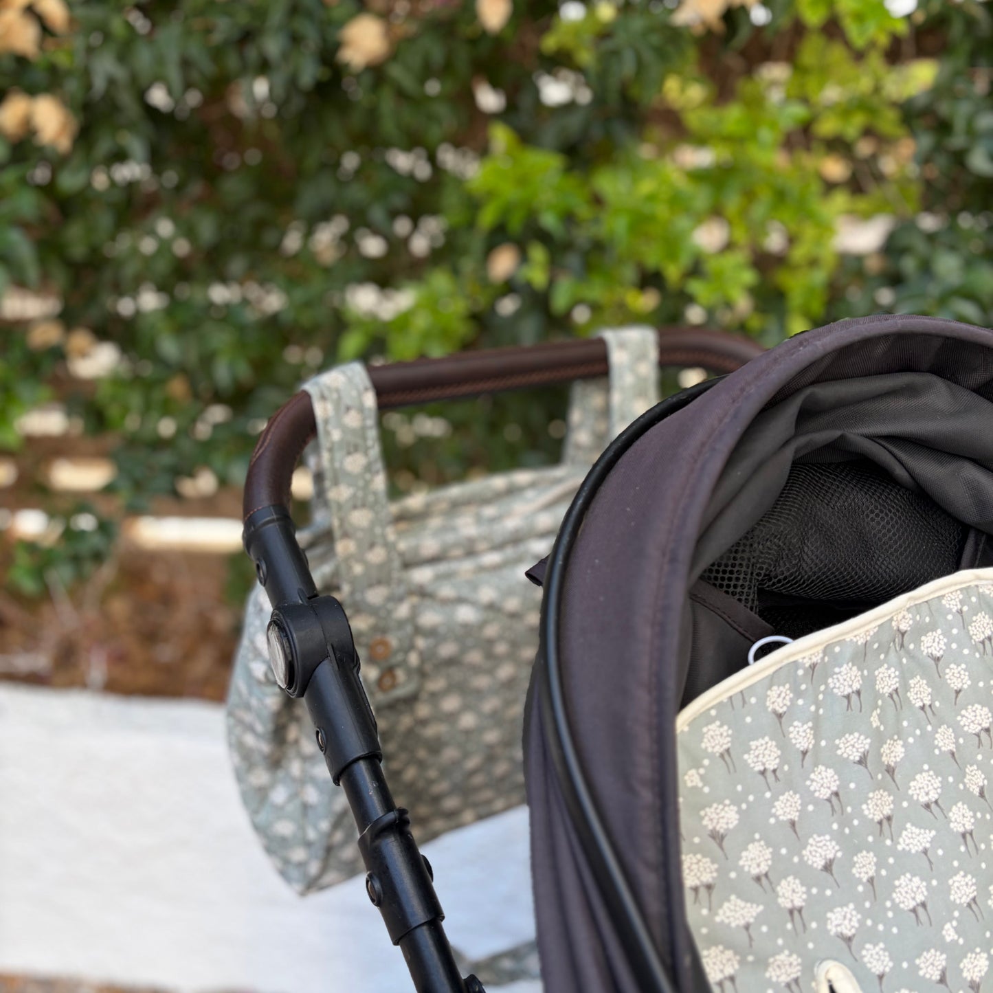 Bolso de paseo impermeable MAXI Cotton Bloom