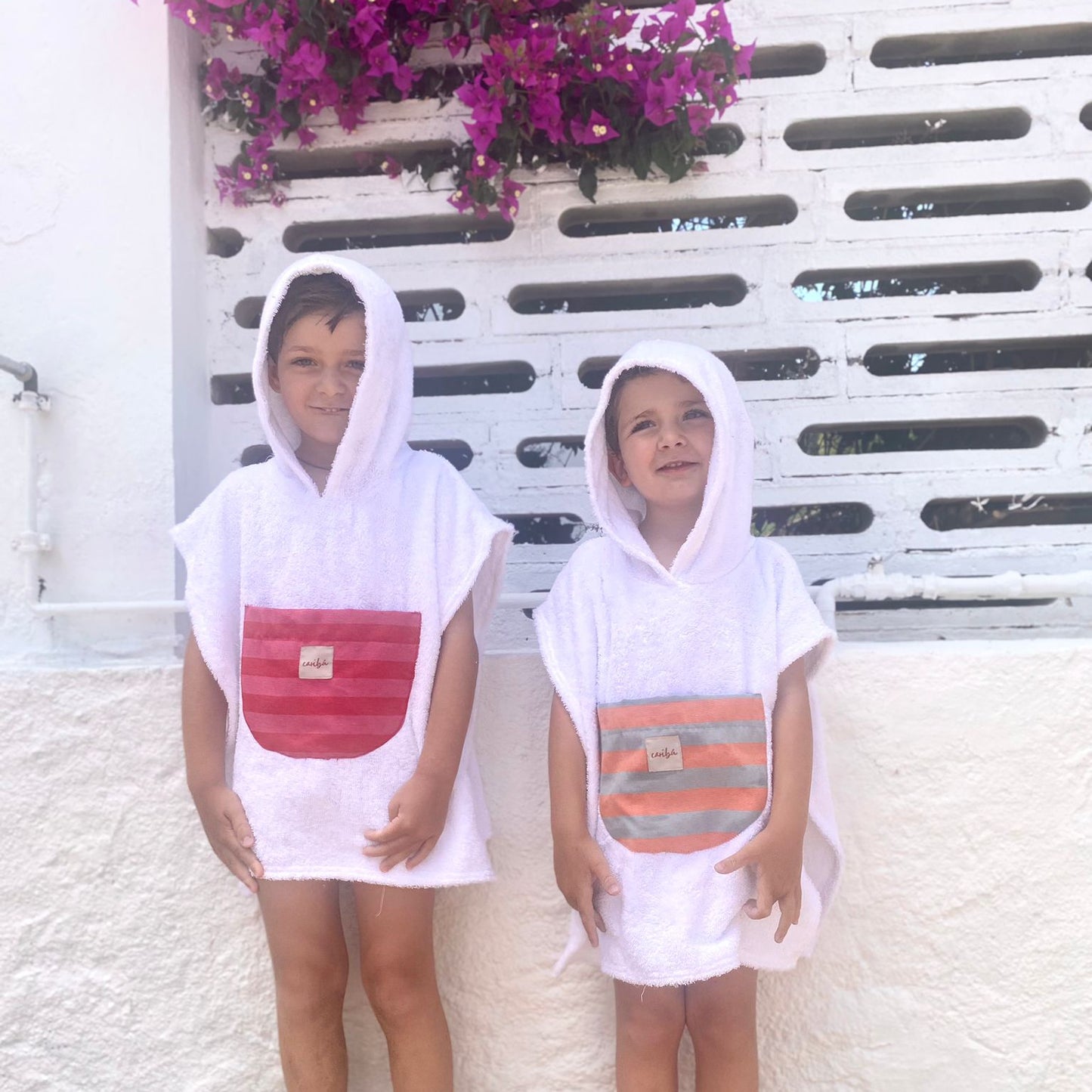 Poncho Playa Cherry Pop